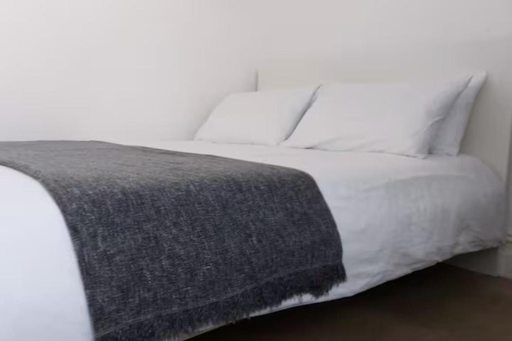 Stylish Double Room In City Centre - Shared Bathroom - Parking Preston  Exterior photo